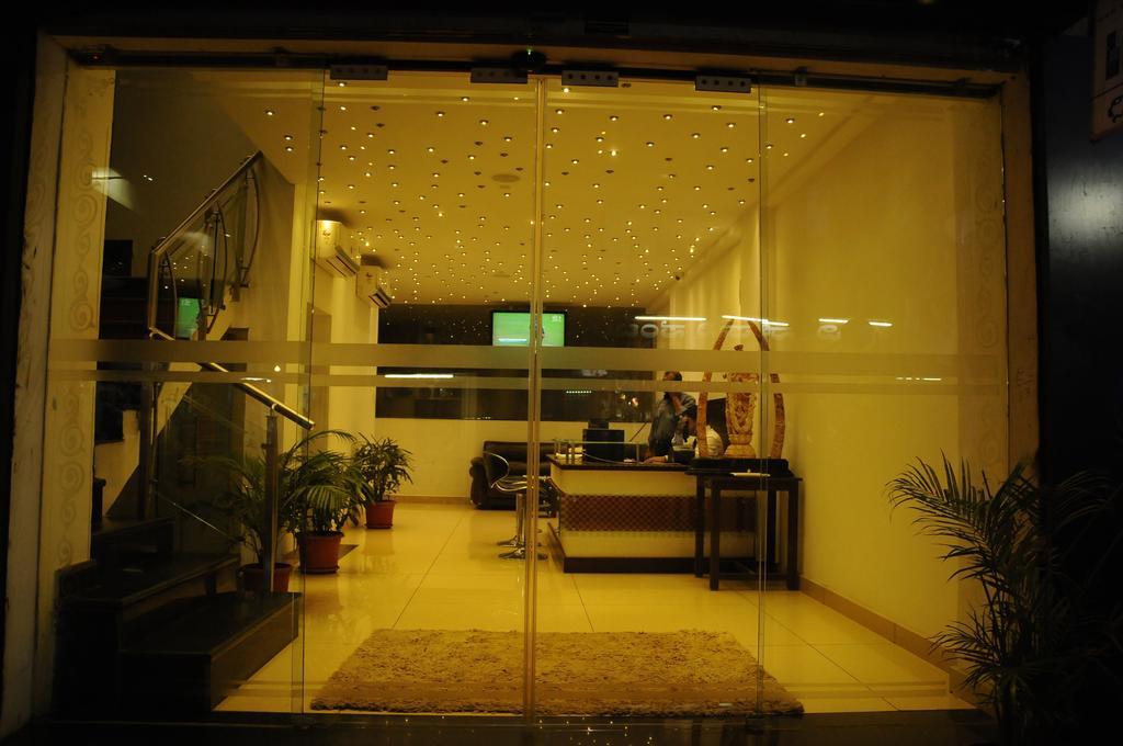 Hotel Sri Krishna Residency Удупи Екстериор снимка